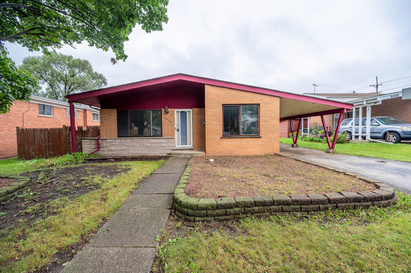 8410 W Bruce Drive Property Photo 1
