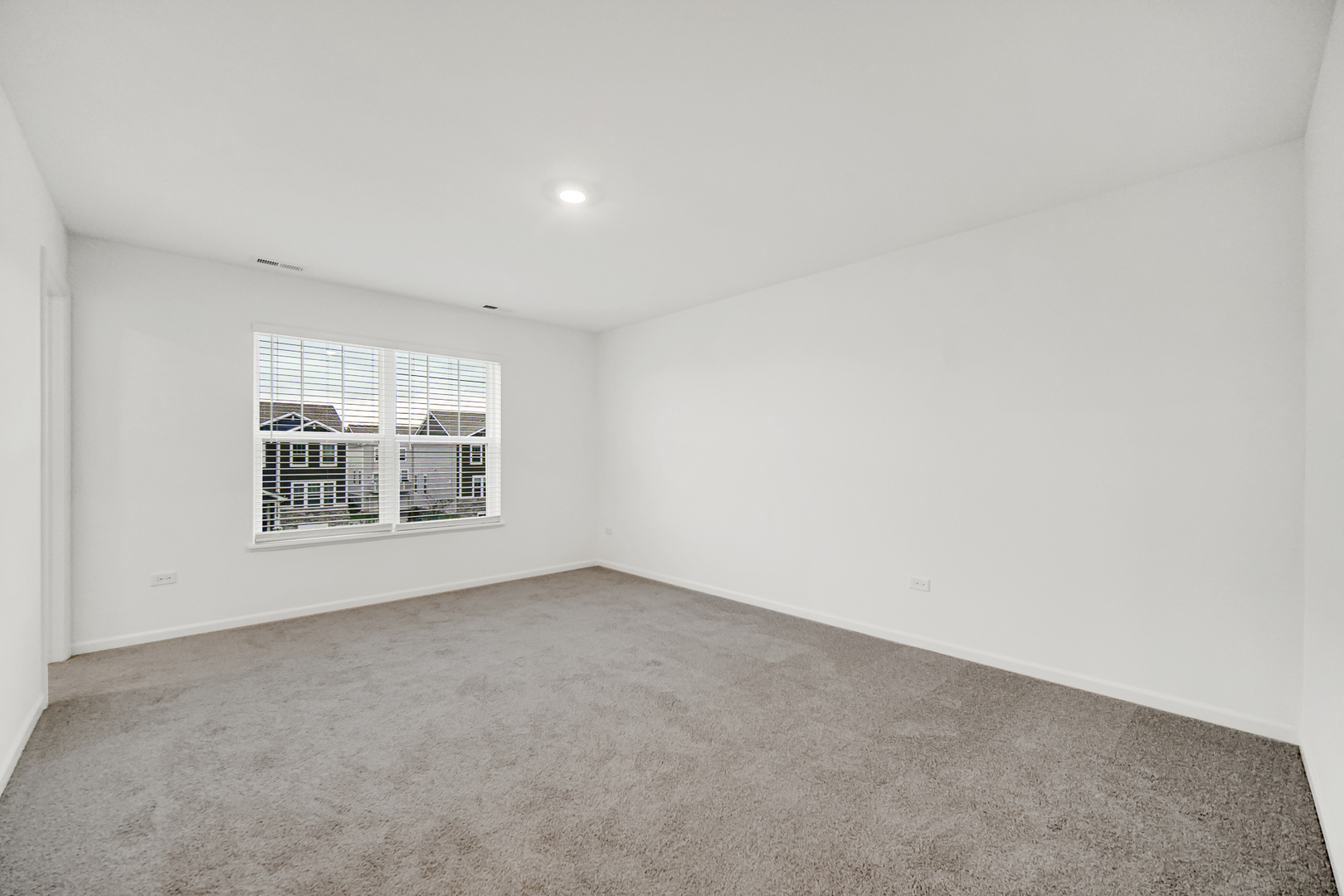 25647 W Wakefield Drive Property Photo 11