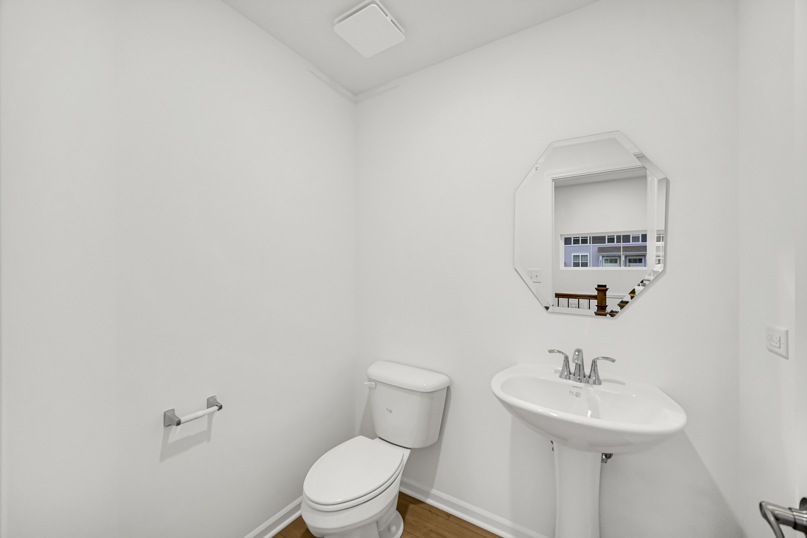 25647 W Wakefield Drive Property Photo 22