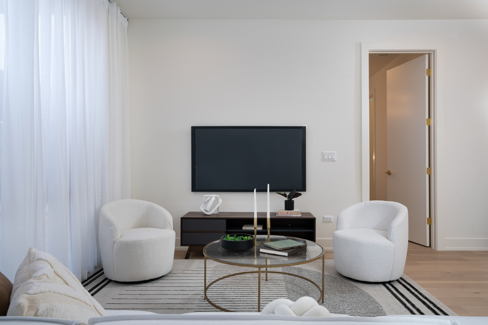 2254 W Chicago Avenue 2s Property Photo 18