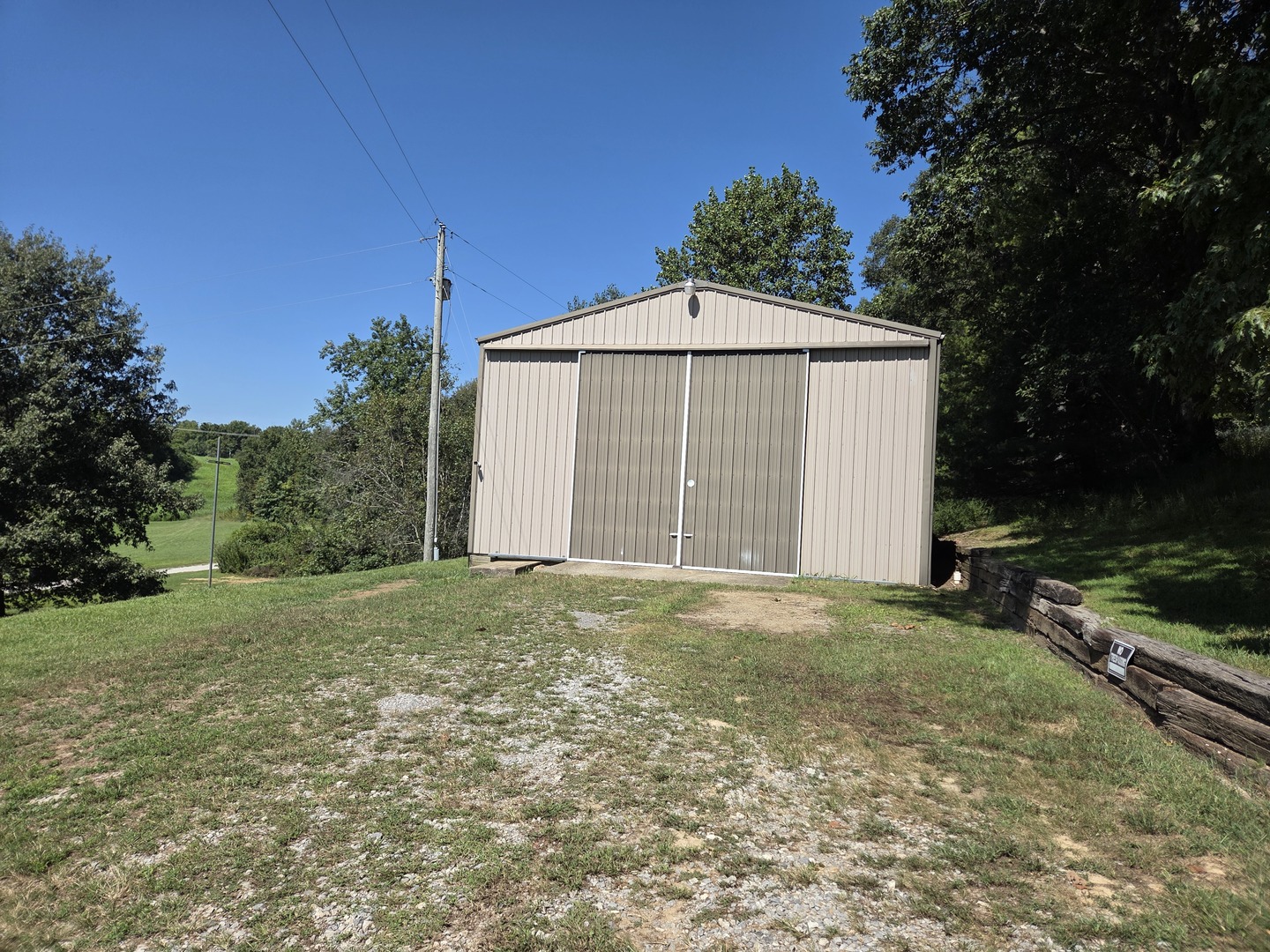 22805 West Street Property Photo 7