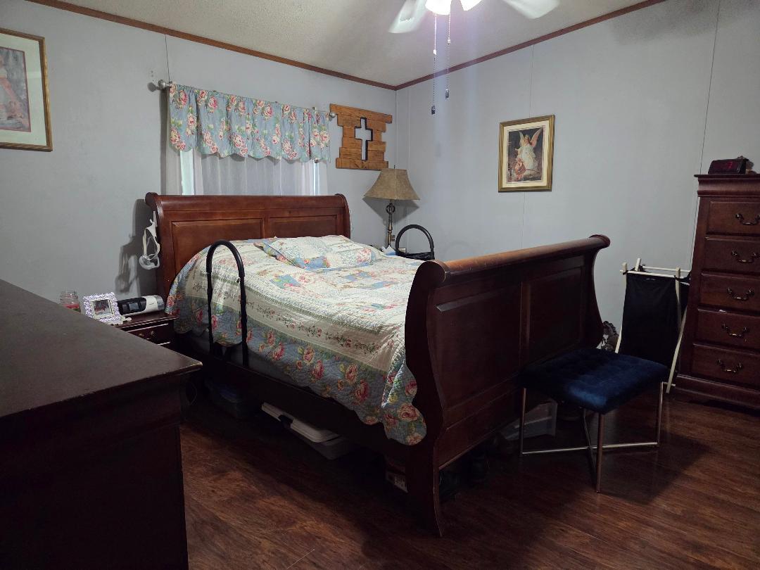 22805 West Street Property Photo 14