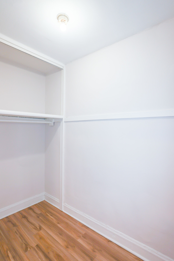 5214 S Woodlawn Avenue 107 Property Photo 5