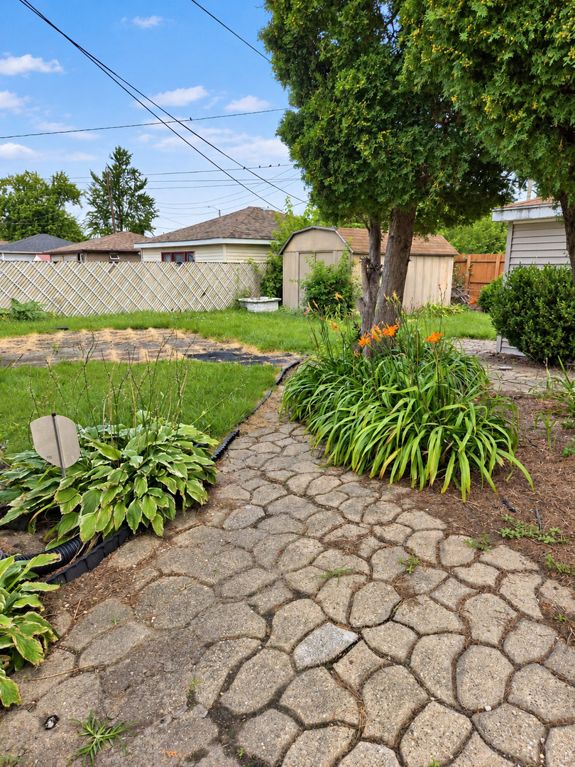 660 163rd Street Property Photo 32