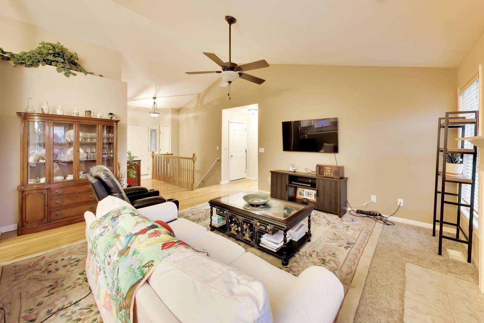 597 Turnbury Court Property Photo 8