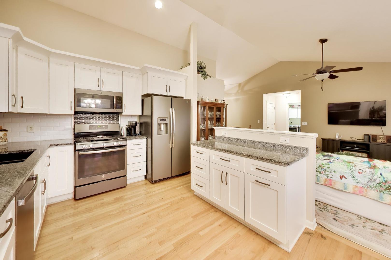 597 Turnbury Court Property Photo 14