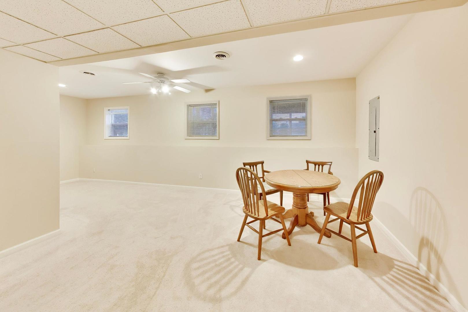 597 Turnbury Court Property Photo 25