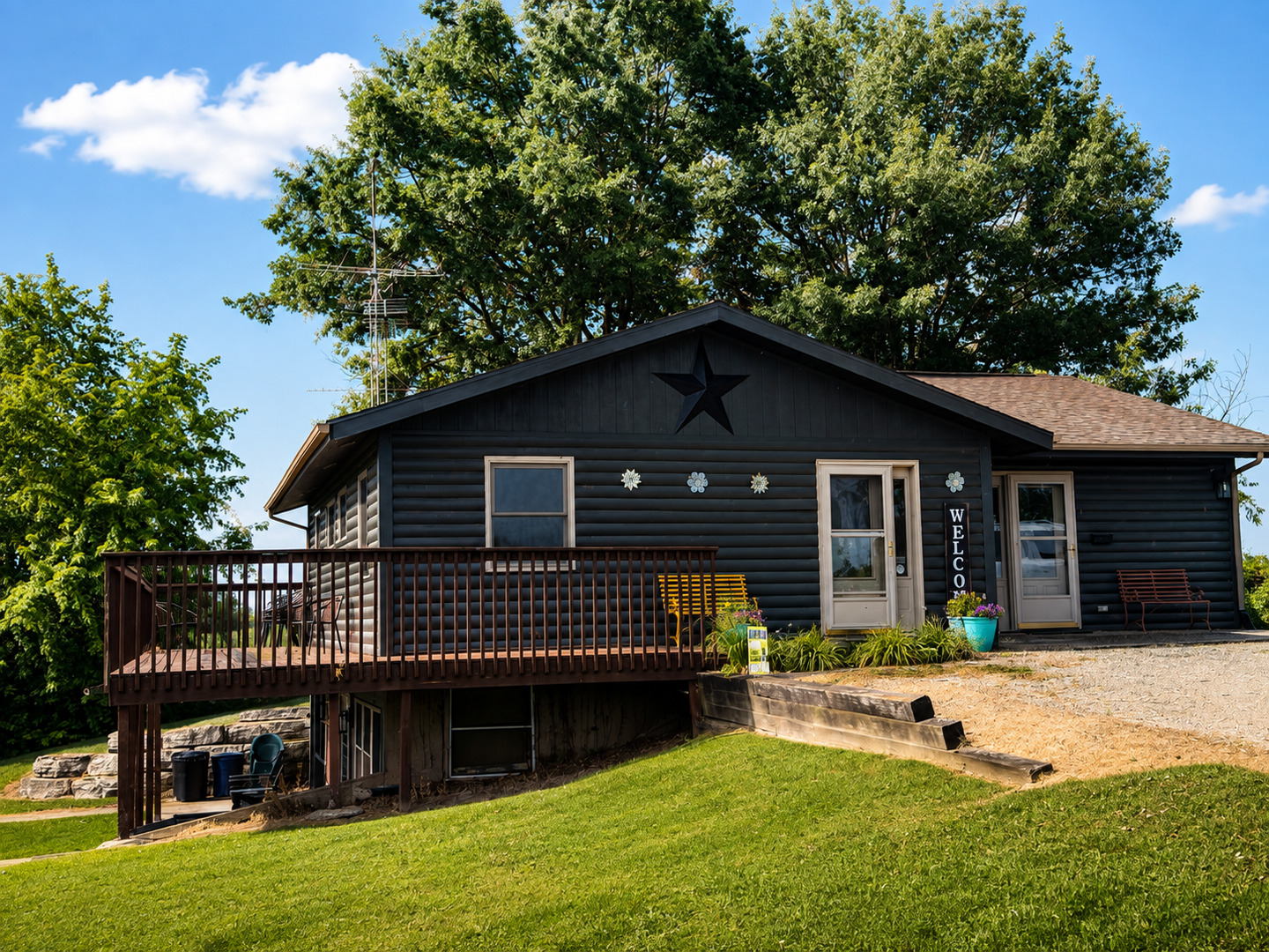 3505 E Apple Canyon Road Property Photo 1
