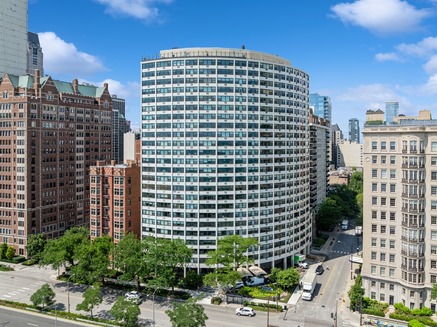 1150 N Lake Shore Drive 8K Property Photo 1