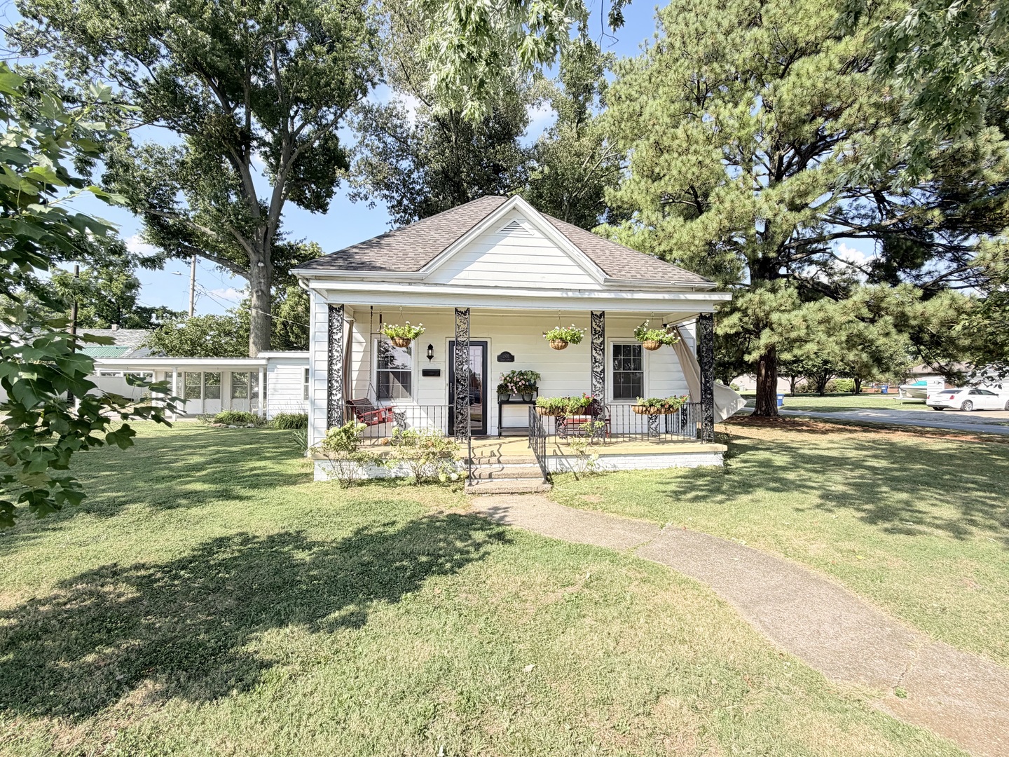 1300 Grant Street Property Photo 3