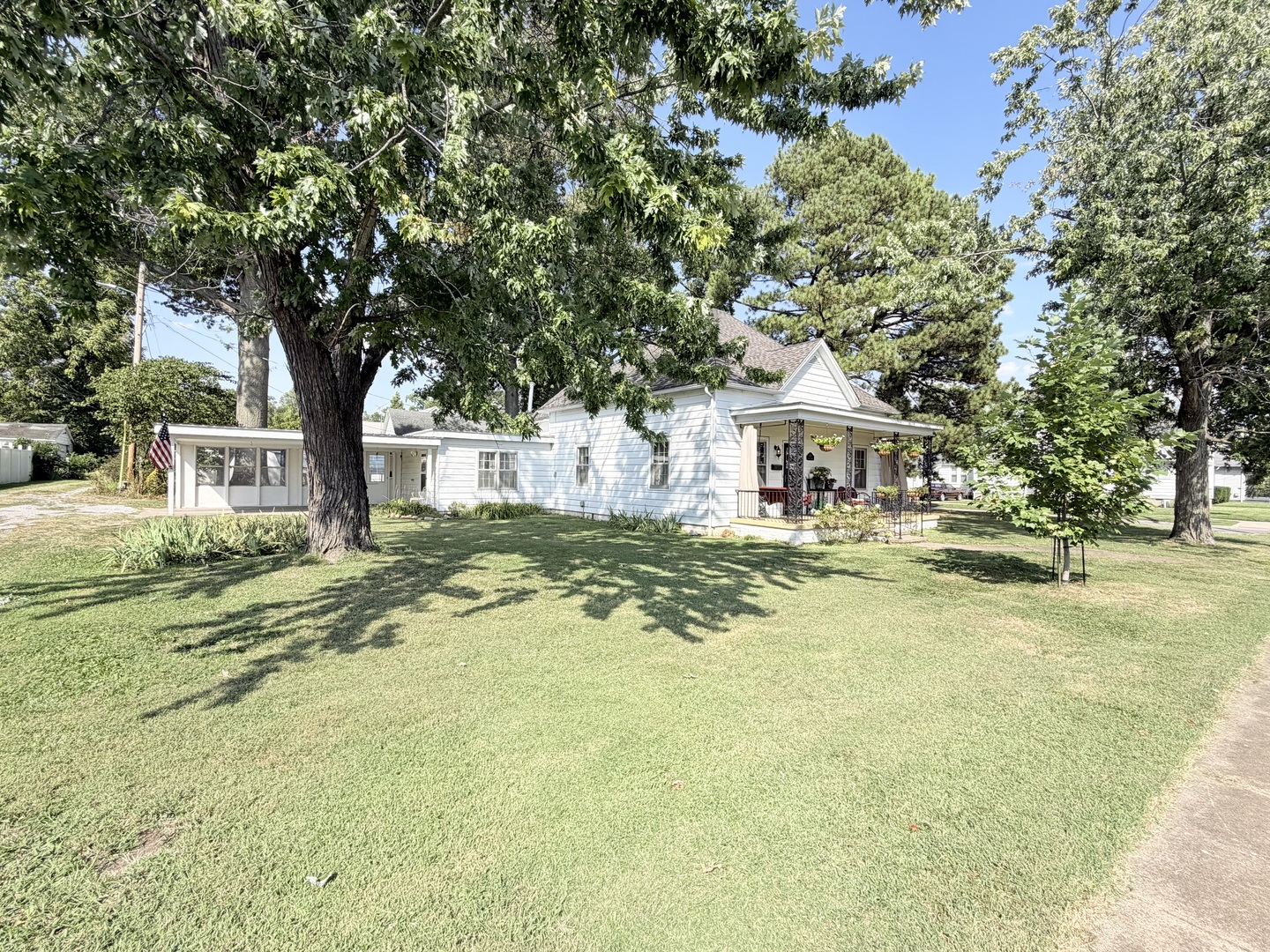 1300 Grant Street Property Photo 5