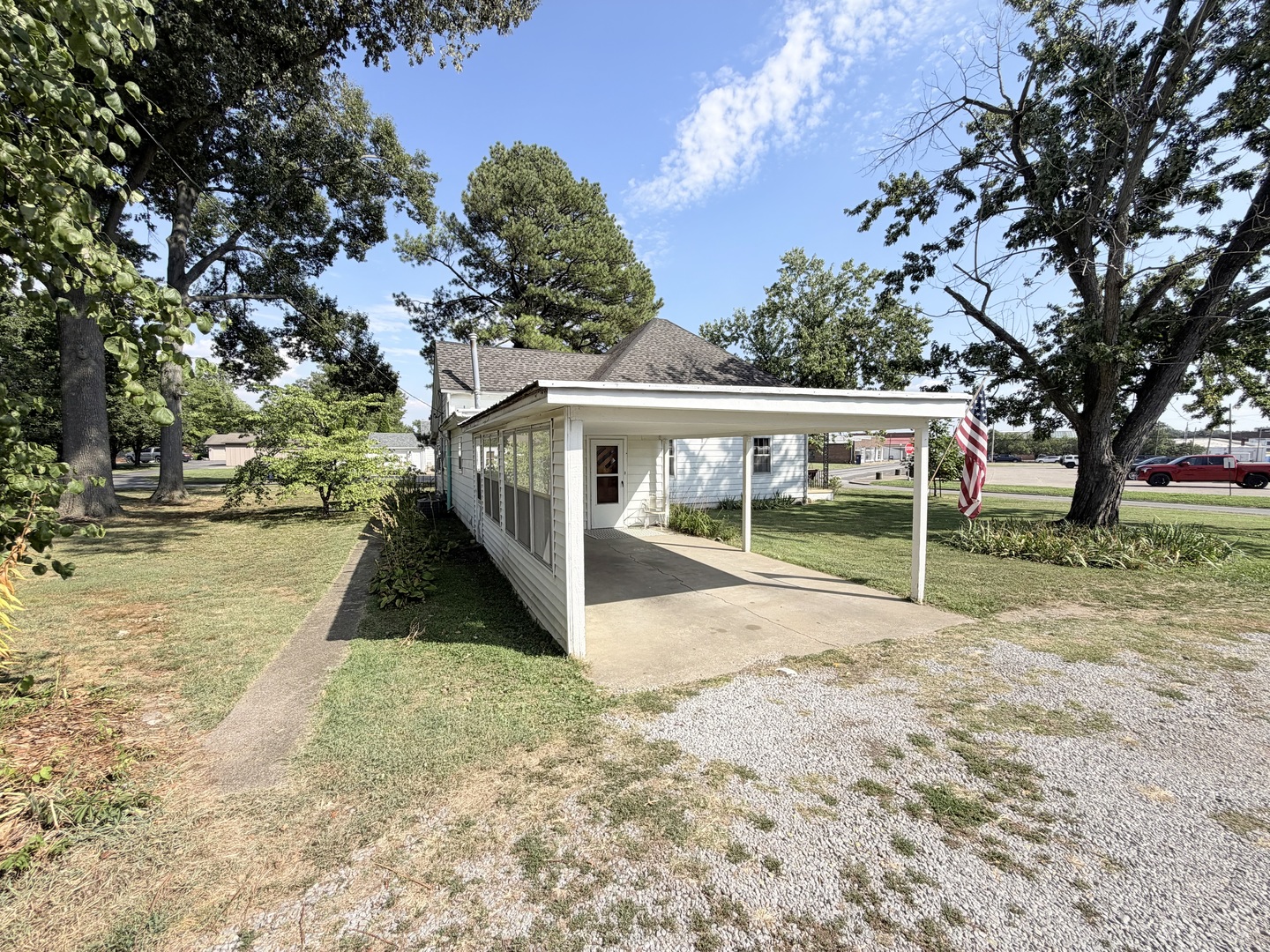1300 Grant Street Property Photo 7