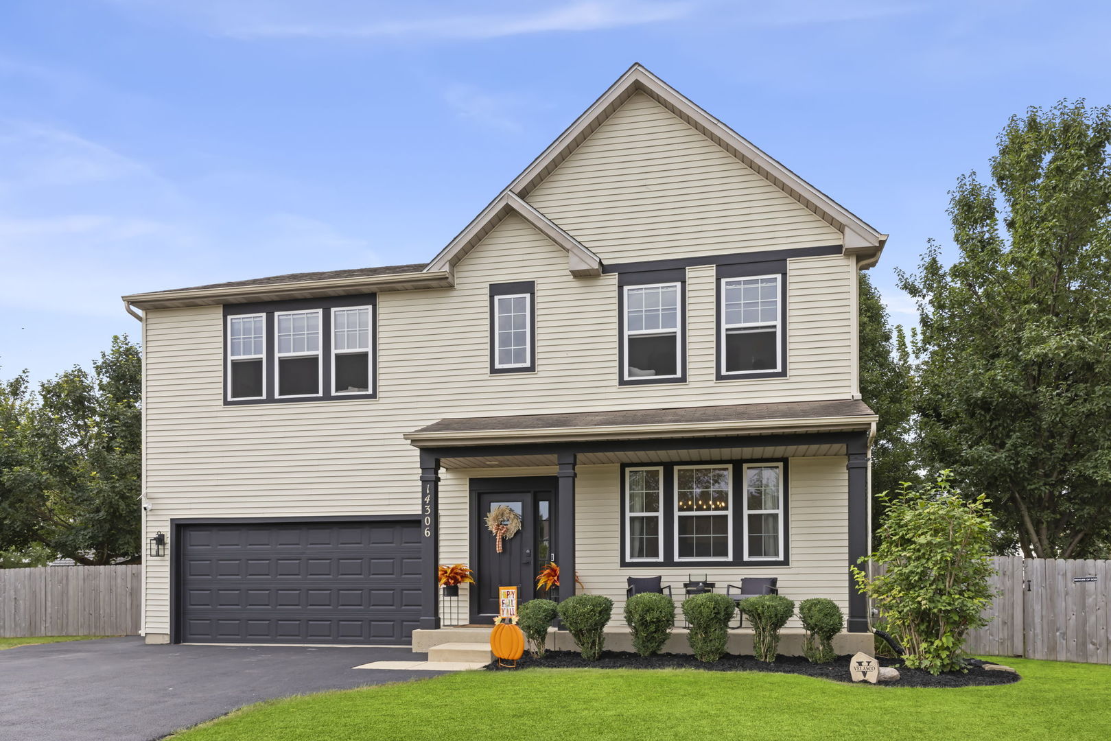 14306 General Court Property Photo 2
