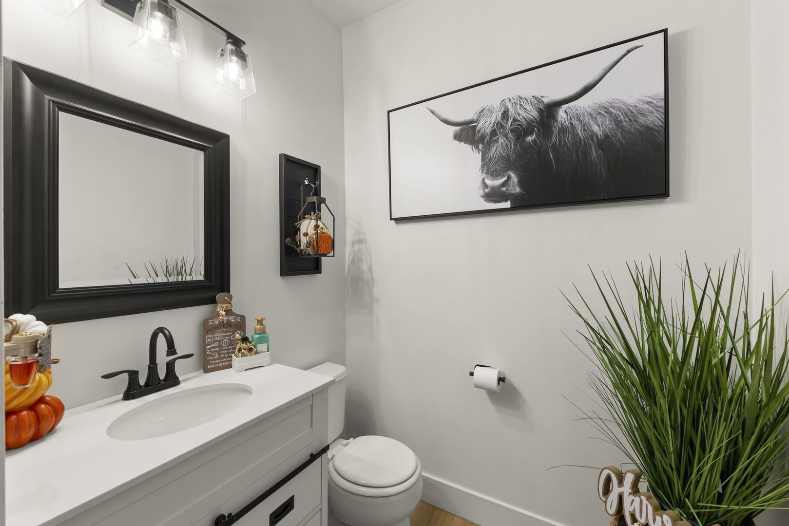 14306 General Court Property Photo 12