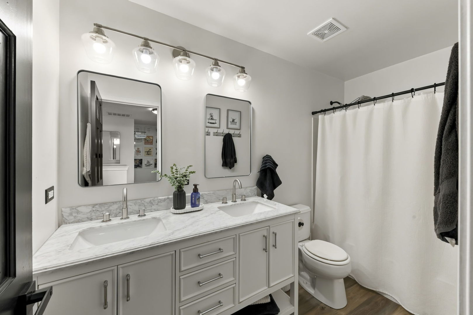 14306 General Court Property Photo 20