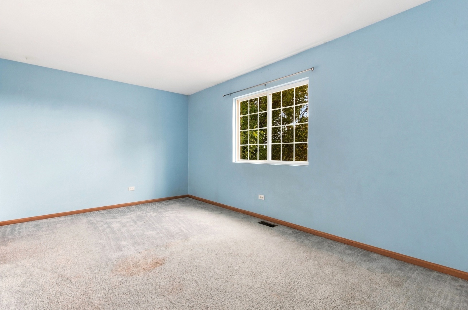 1628 Hawthorne Ridge Drive Property Photo 13