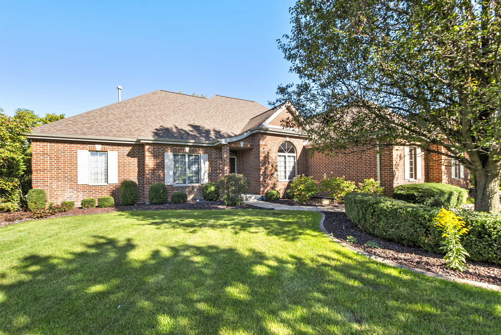 7308 Sheffield Court Property Photo 1