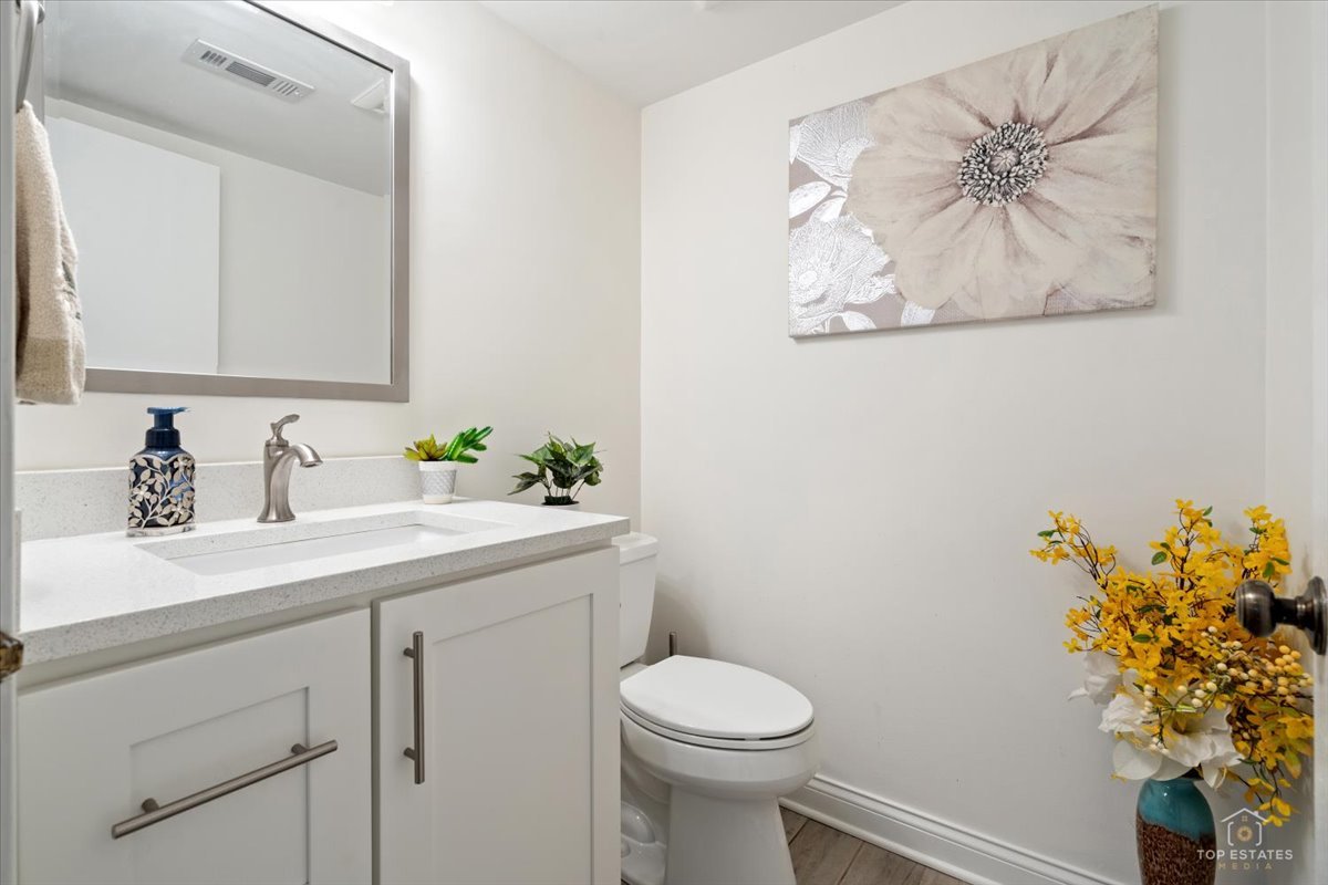27 Sarahs Grove Lane Property Photo 18