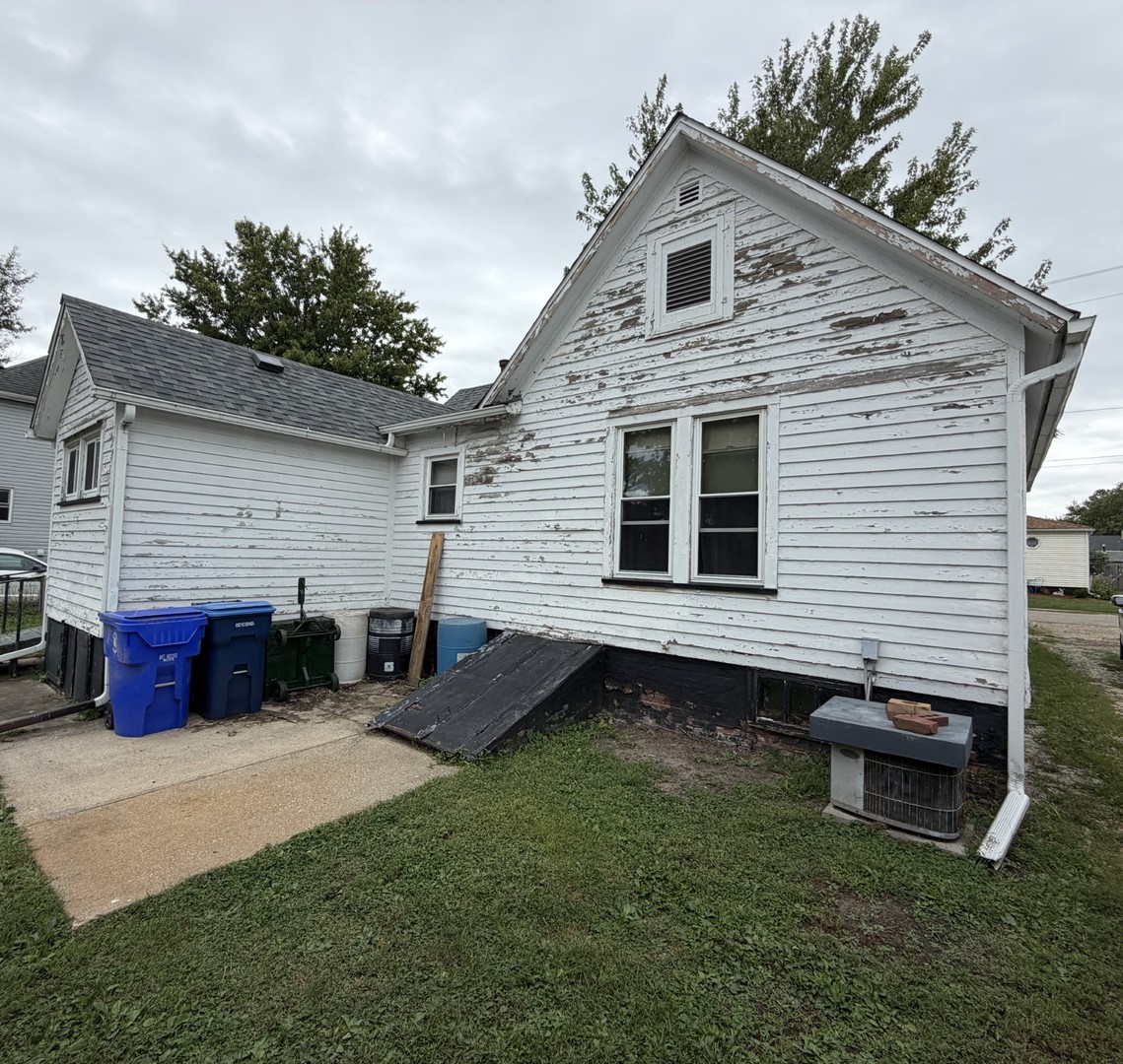 820 N Burr Street Property Photo 17
