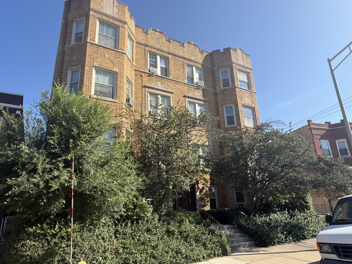 7639 W Jackson Boulevard 1e Property Photo 2