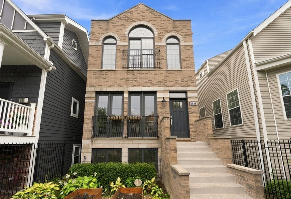 4106 N Saint Louis Avenue Property Photo 1