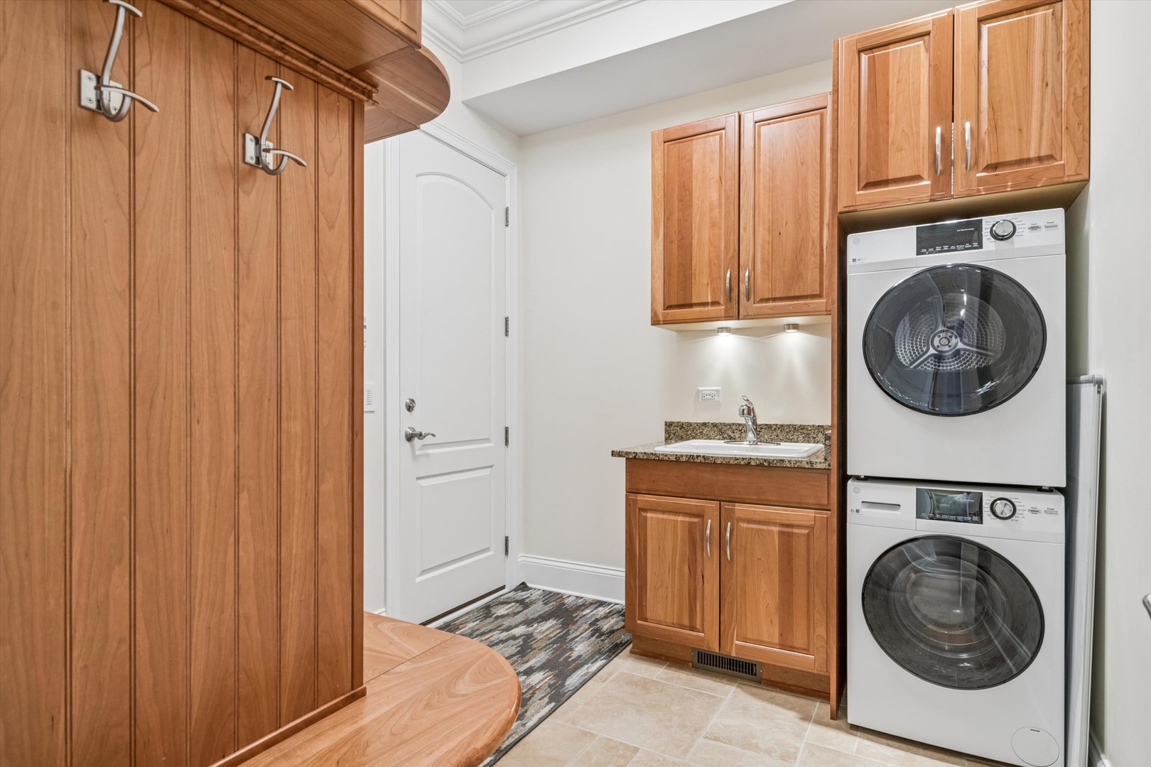 515 S Sunnyside Avenue Property Photo 30