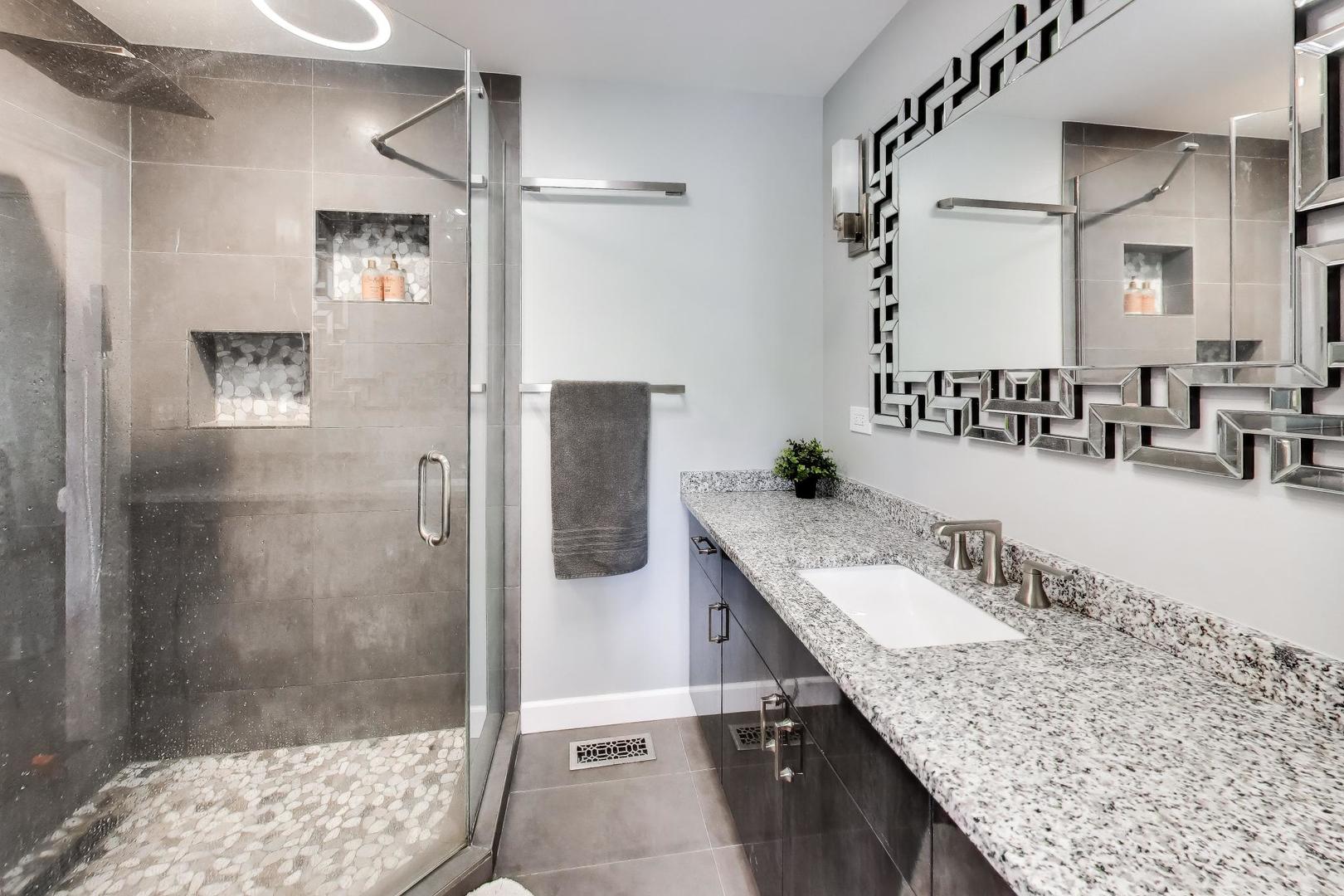 15 E Jeffery Avenue Property Photo 14