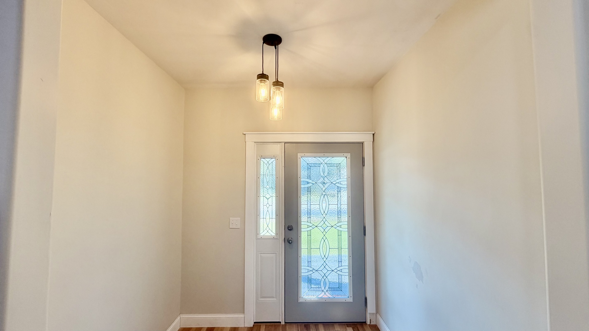 924 W Main Street Property Photo 3