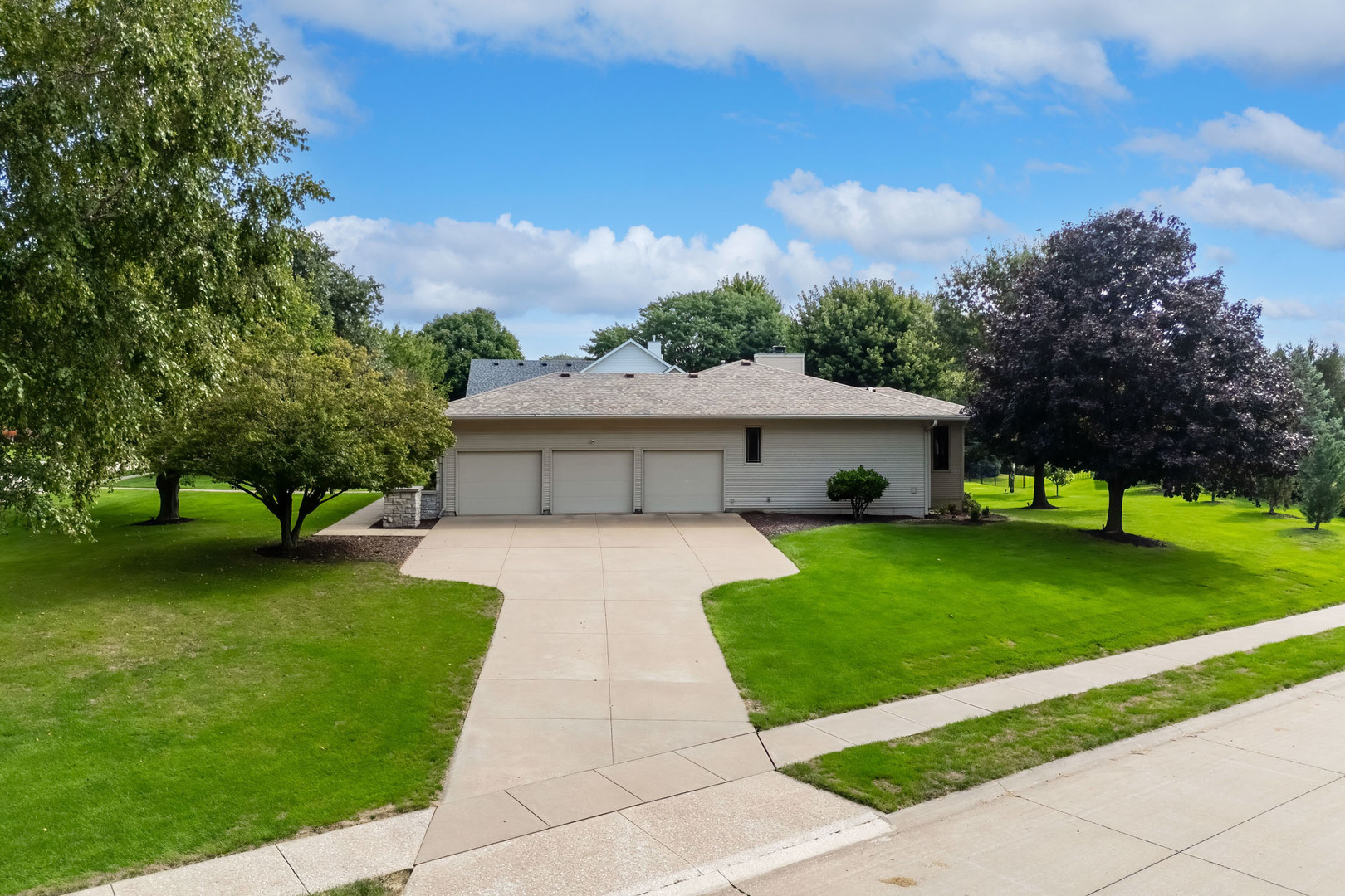 5349 Griffin Lane Property Photo 3