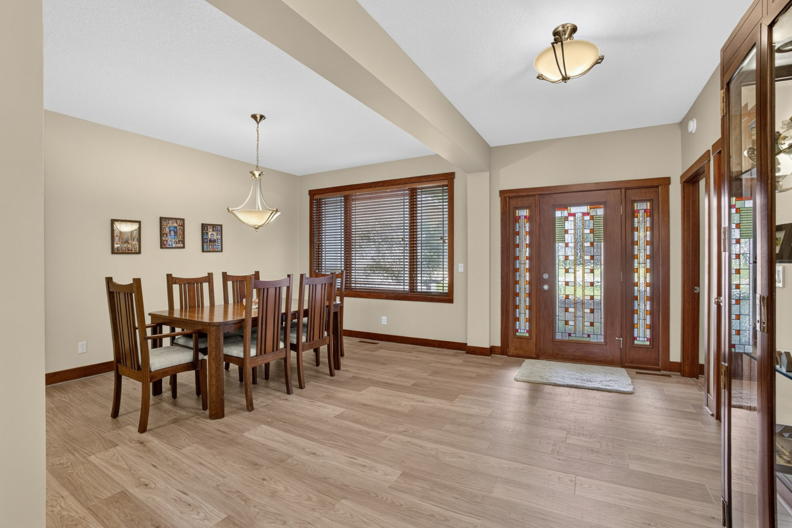 5349 Griffin Lane Property Photo 4