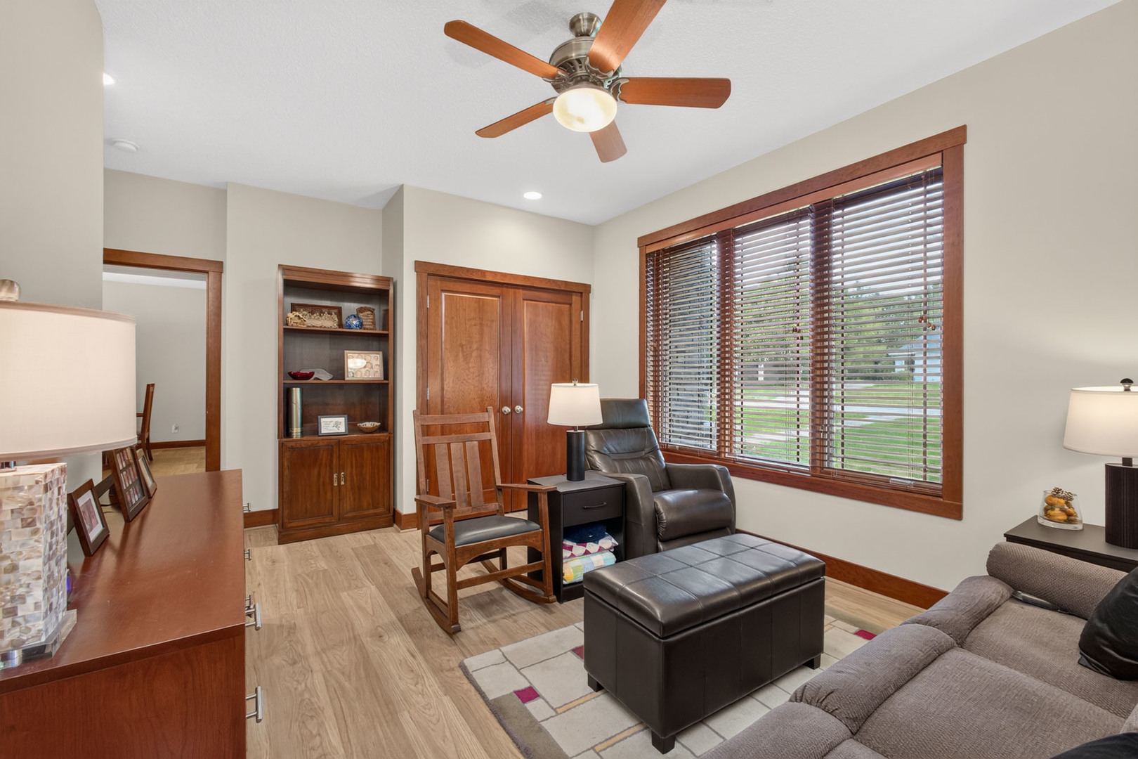 5349 Griffin Lane Property Photo 7