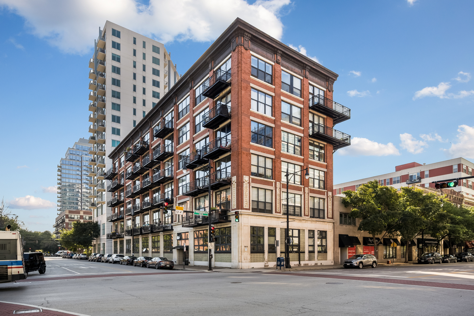 1601 S Michigan Avenue 505 Property Photo 1