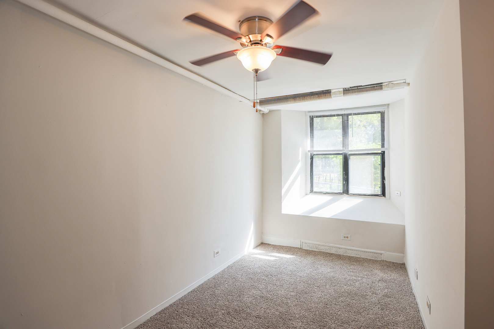 5214 S Woodlawn Avenue 401 Property Photo 4