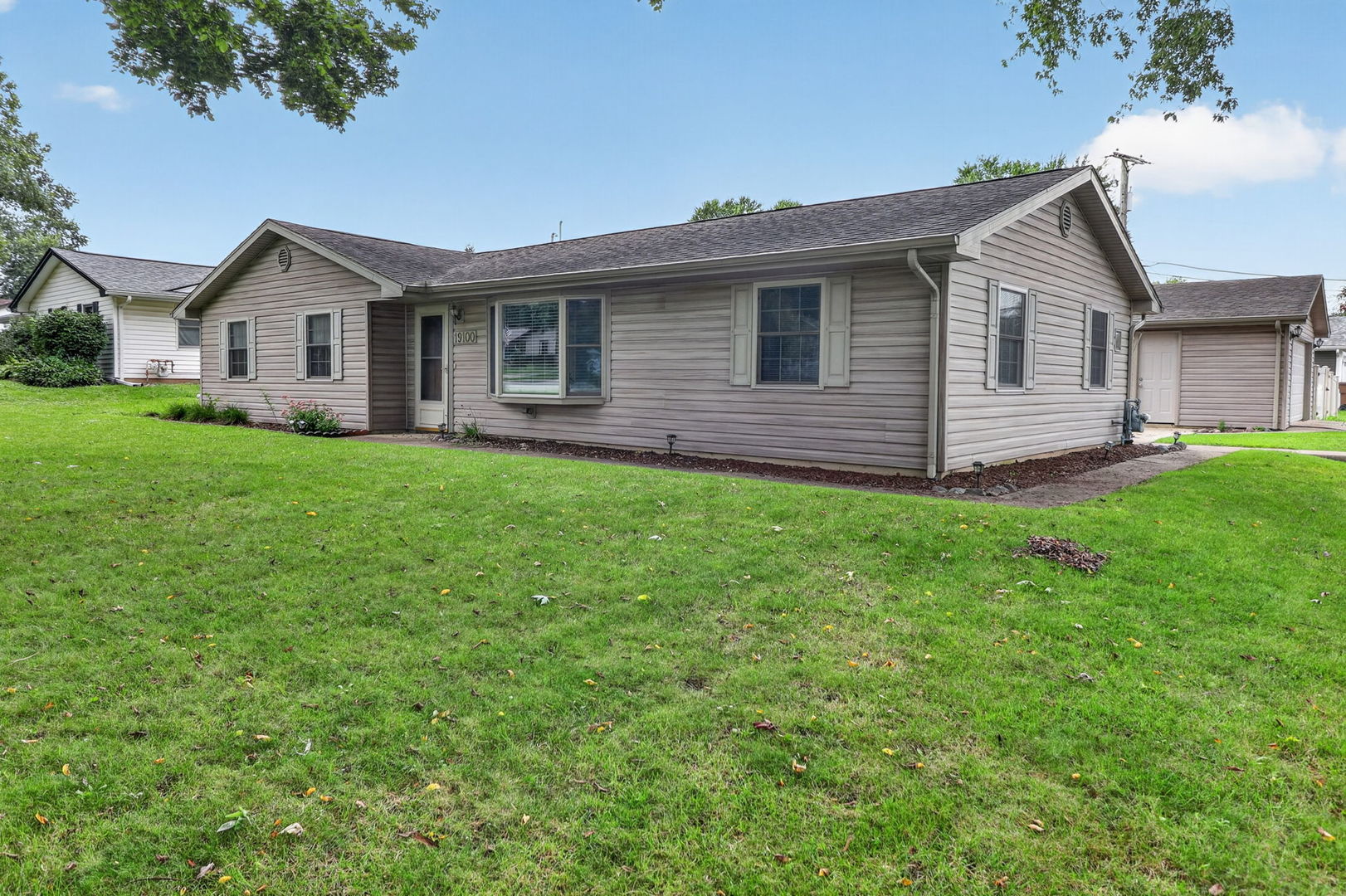 19100 Janet Avenue Property Photo 1
