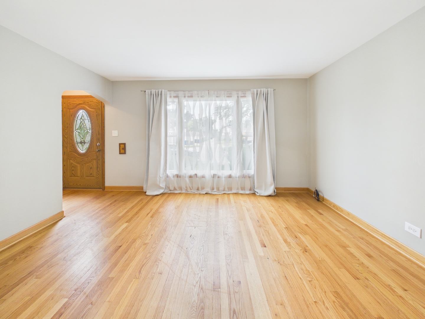 6345 W Peterson Avenue Property Photo 5