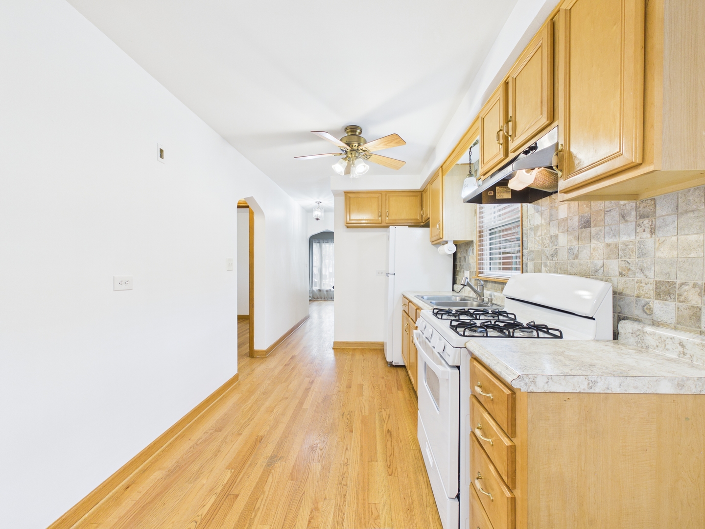 6345 W Peterson Avenue Property Photo 14