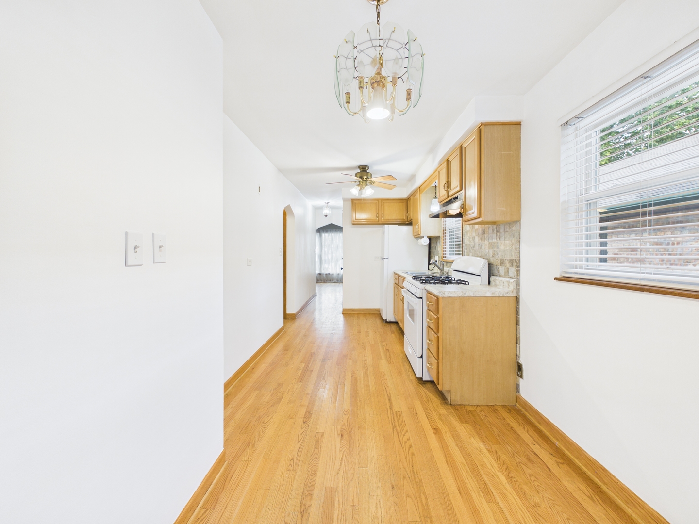 6345 W Peterson Avenue Property Photo 15