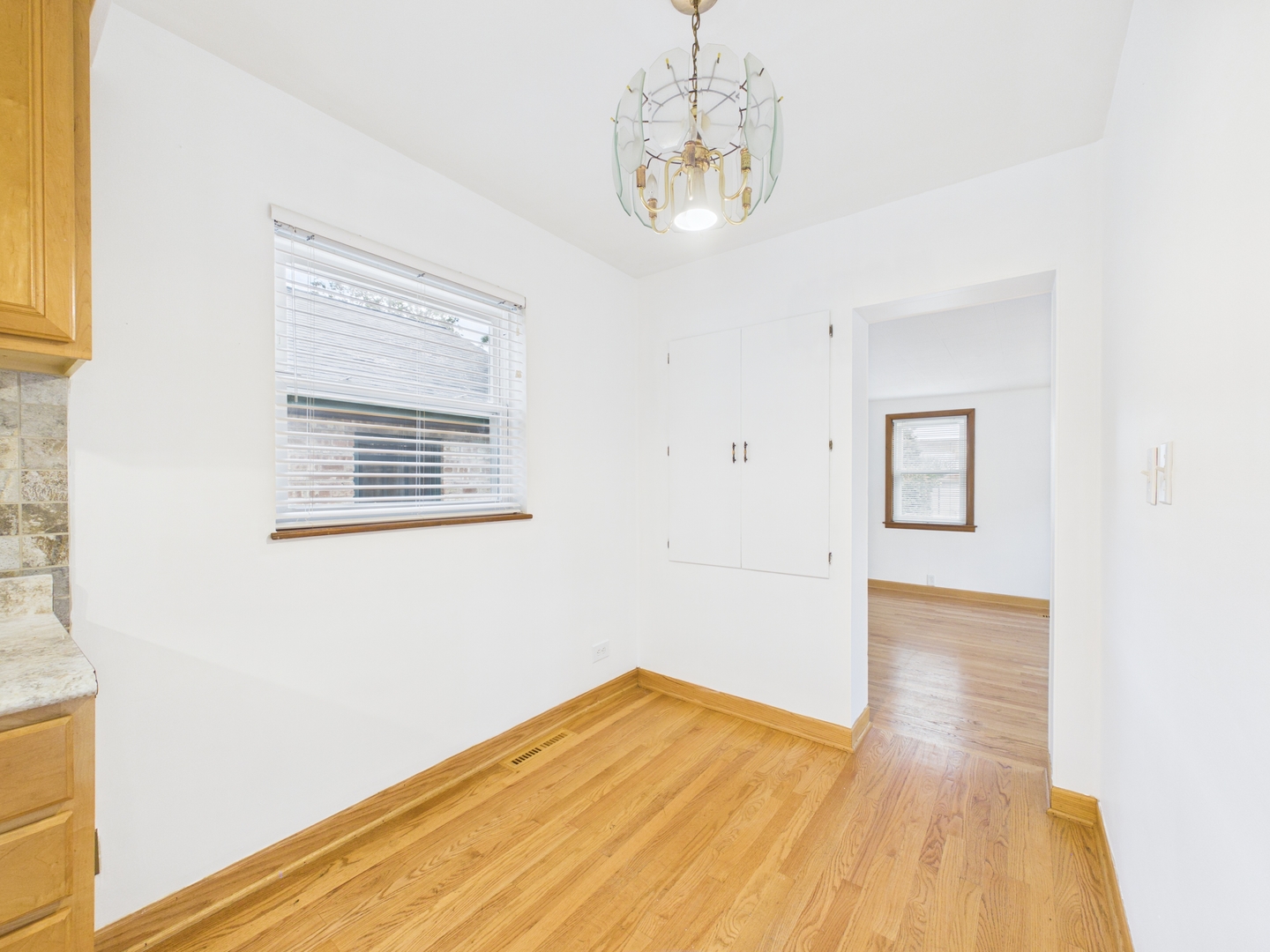 6345 W Peterson Avenue Property Photo 17