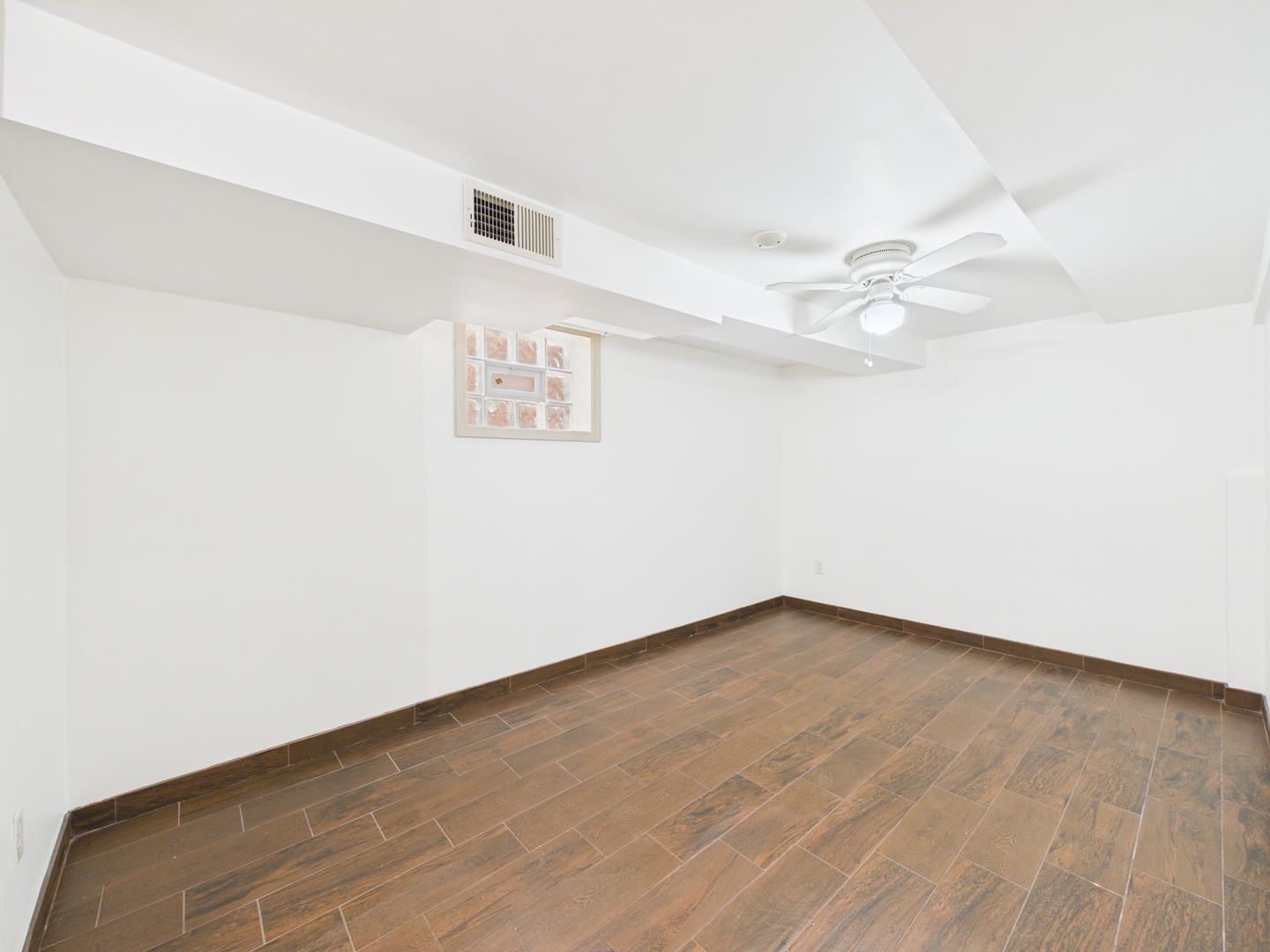 6345 W Peterson Avenue Property Photo 45