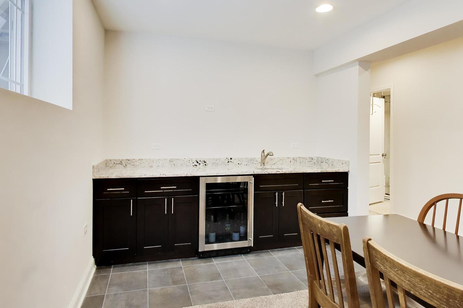 2819 Cuyler Avenue Property Photo 43