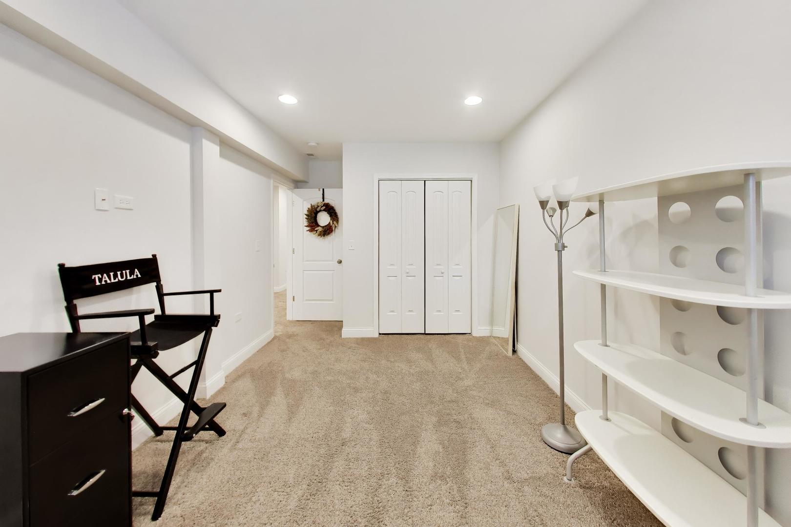 2819 Cuyler Avenue Property Photo 45