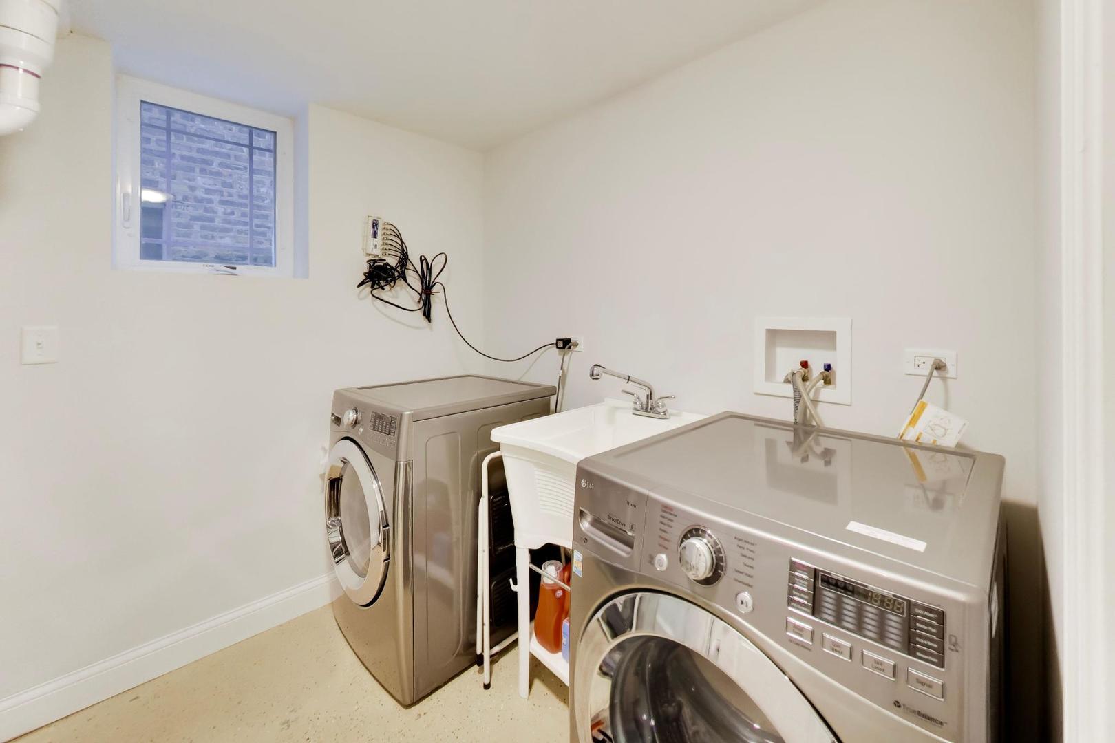 2819 Cuyler Avenue Property Photo 47