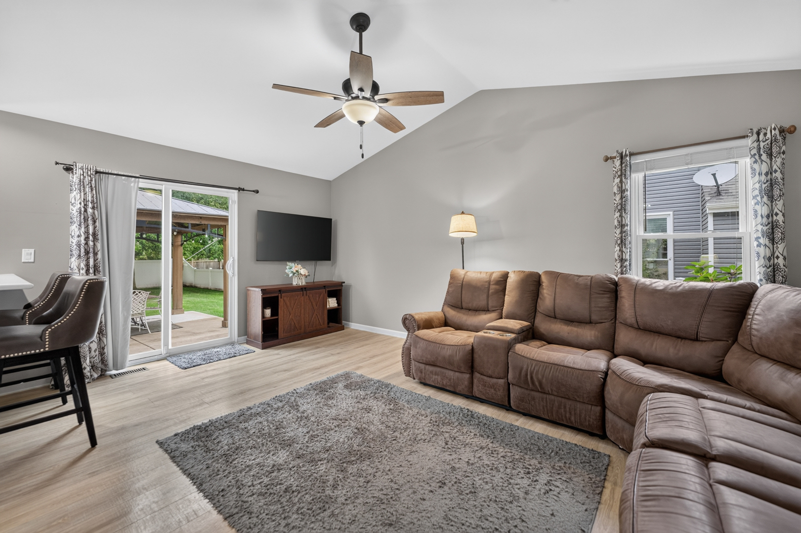 1455 Iris Avenue Property Photo 16