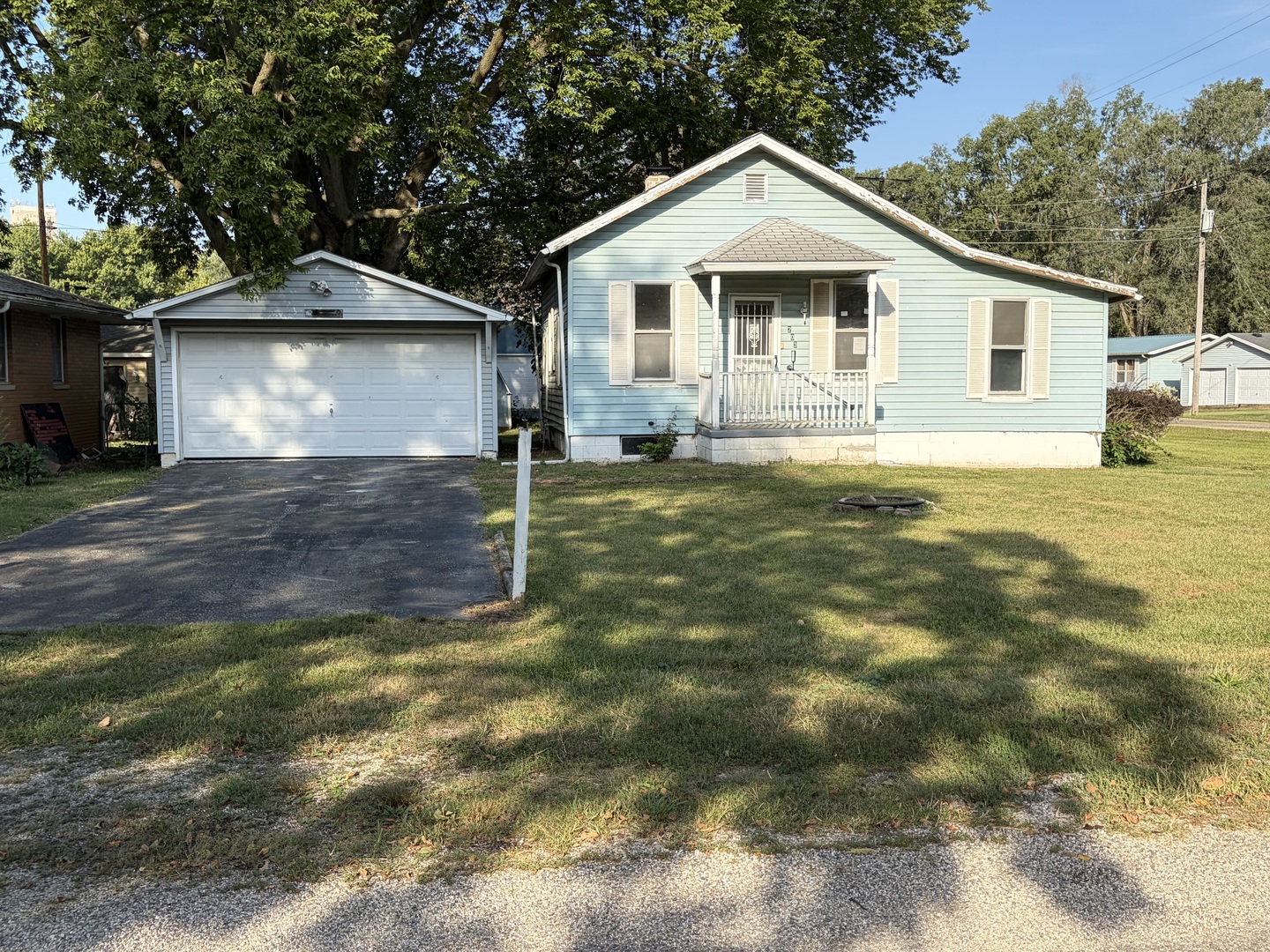 203 S Fuller Street Property Photo 3