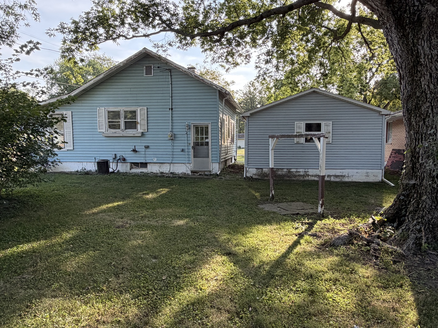 203 S Fuller Street Property Photo 12