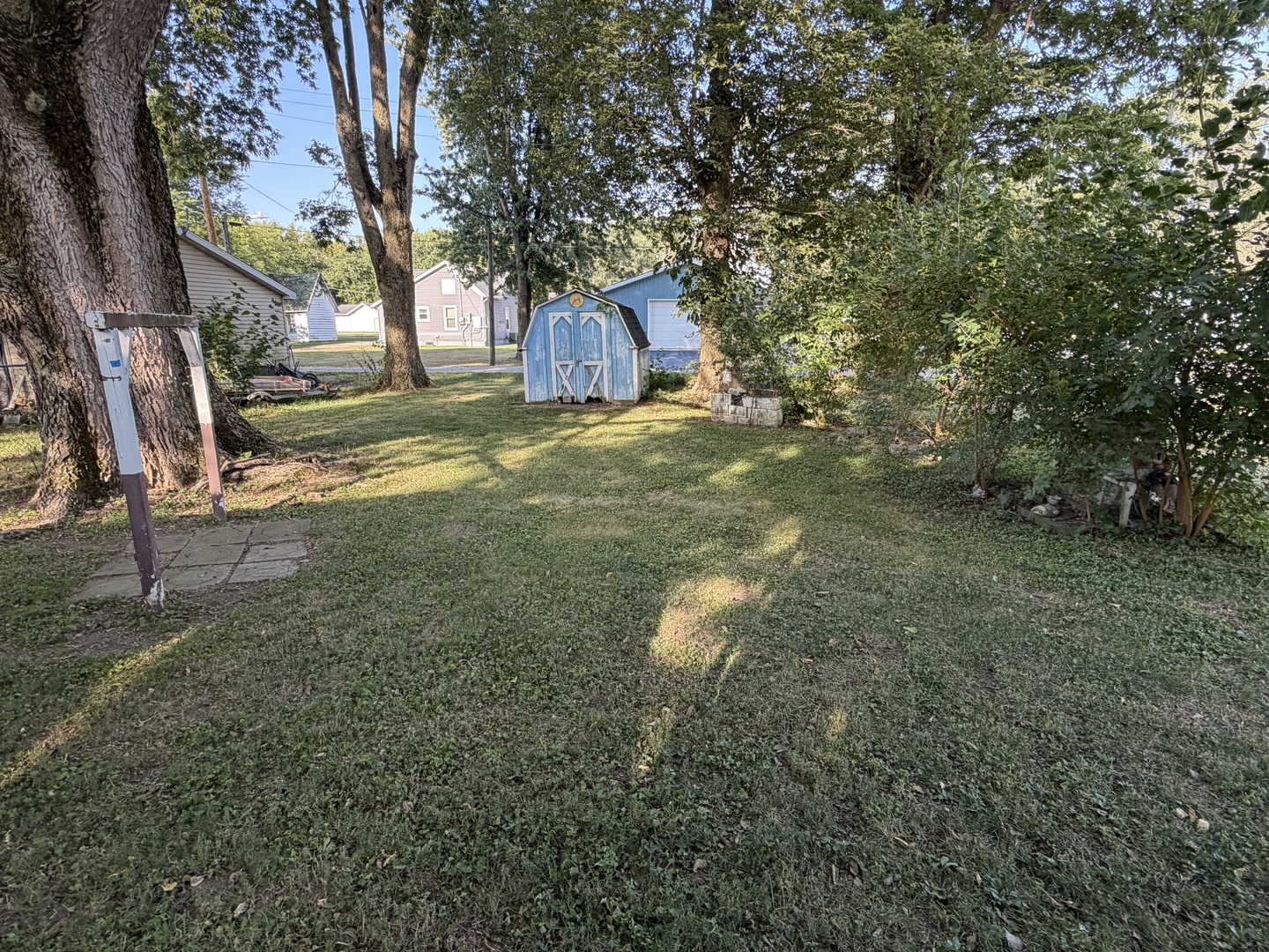203 S Fuller Street Property Photo 16