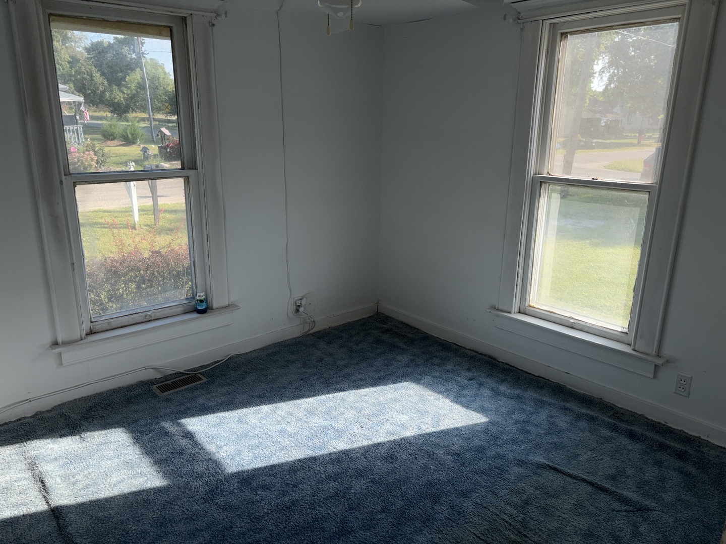 203 S Fuller Street Property Photo 20