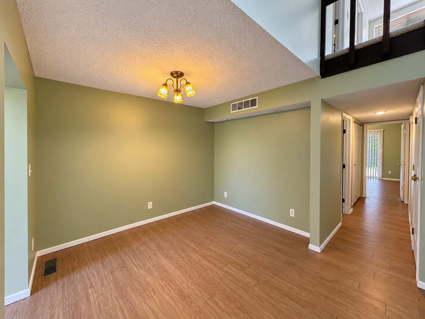 2105 Melrose Drive C Property Photo 7