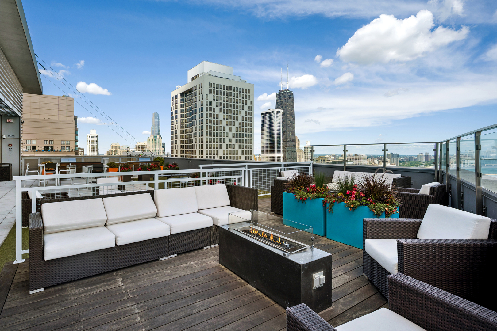 600 N Lake Shore Drive 4211 Property Photo 30