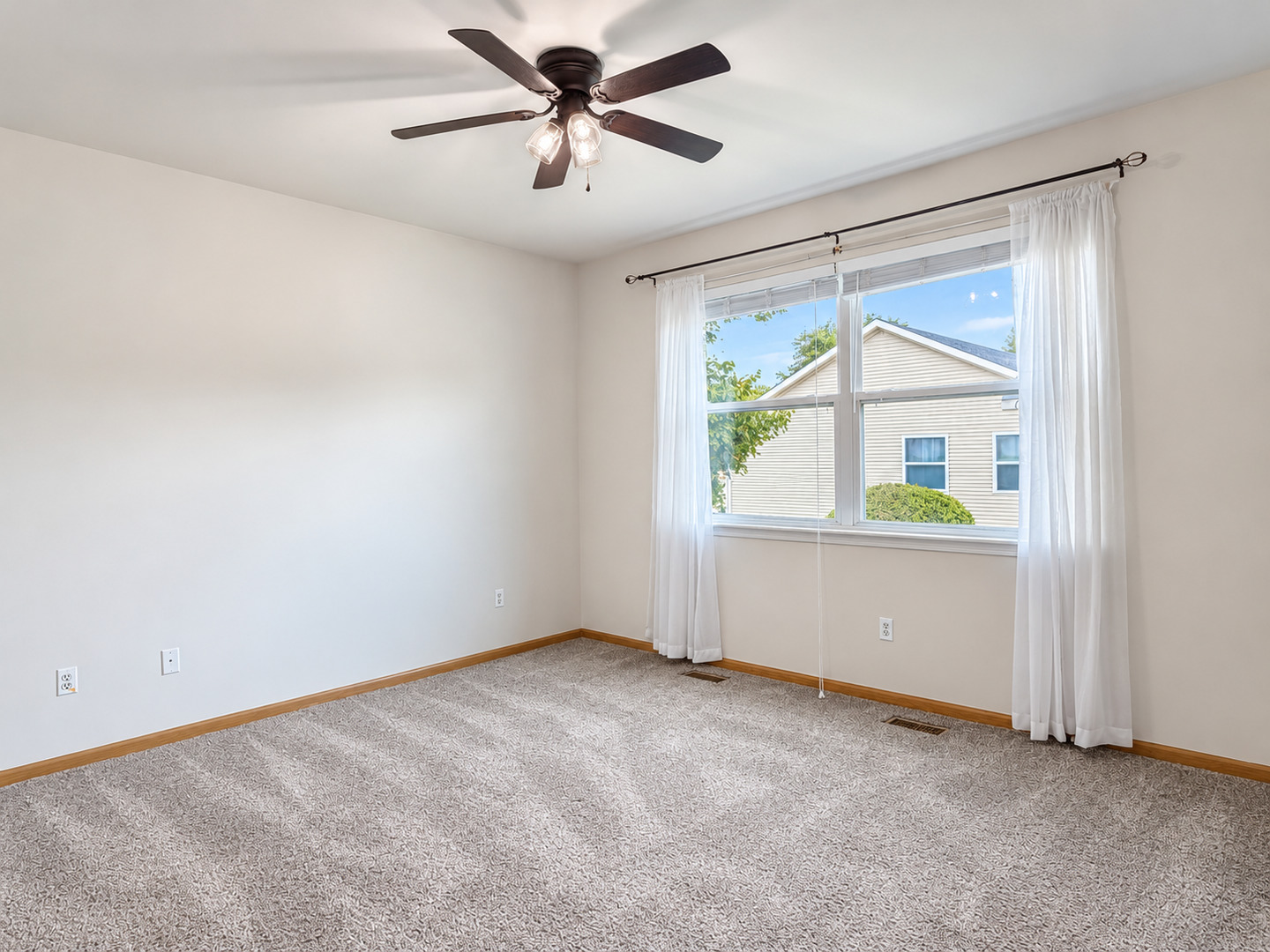 1584 W Ludington Circle Property Photo 10